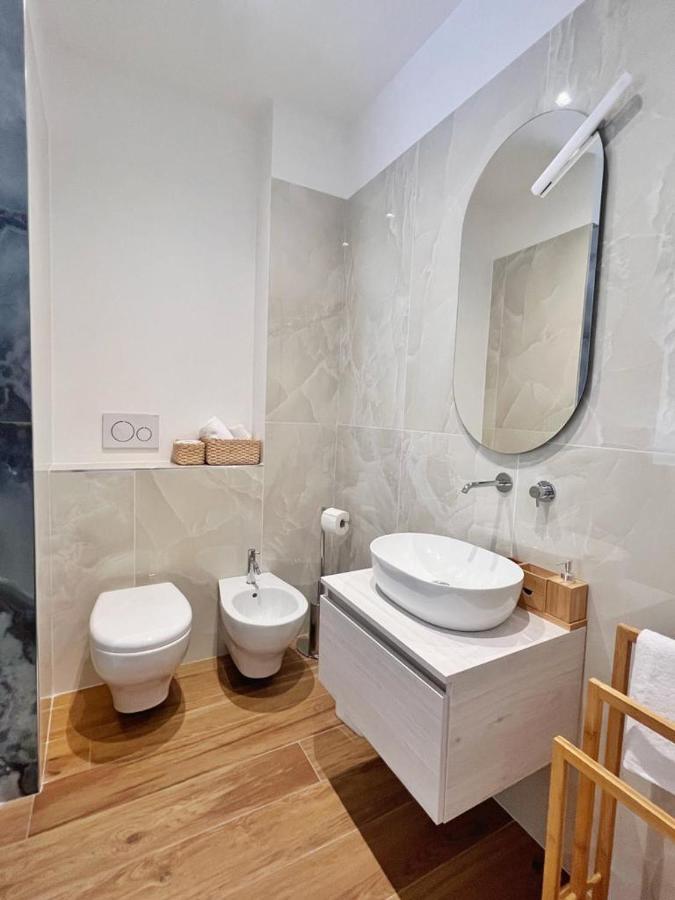 Finella Charming Rooms Bari Exterior foto